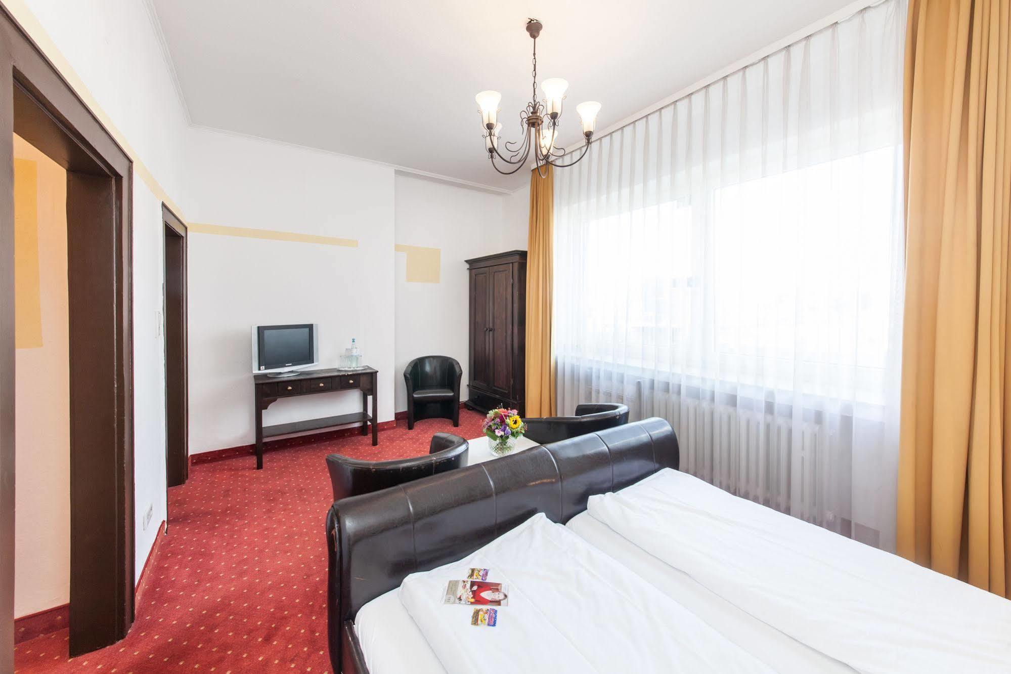 Hotel An Der Oper Duesseldorf Exteriör bild